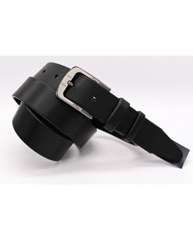 Classic men's leather belt