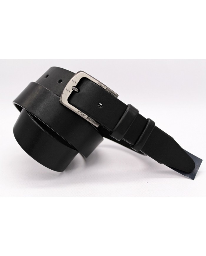 Classic men's leather belt