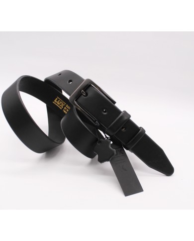 Men's belt made of tanned leather