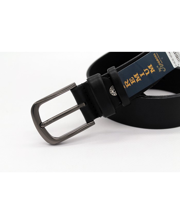 Men's genuine leather belt with metal buckle