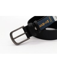 Men's genuine leather belt with metal buckle